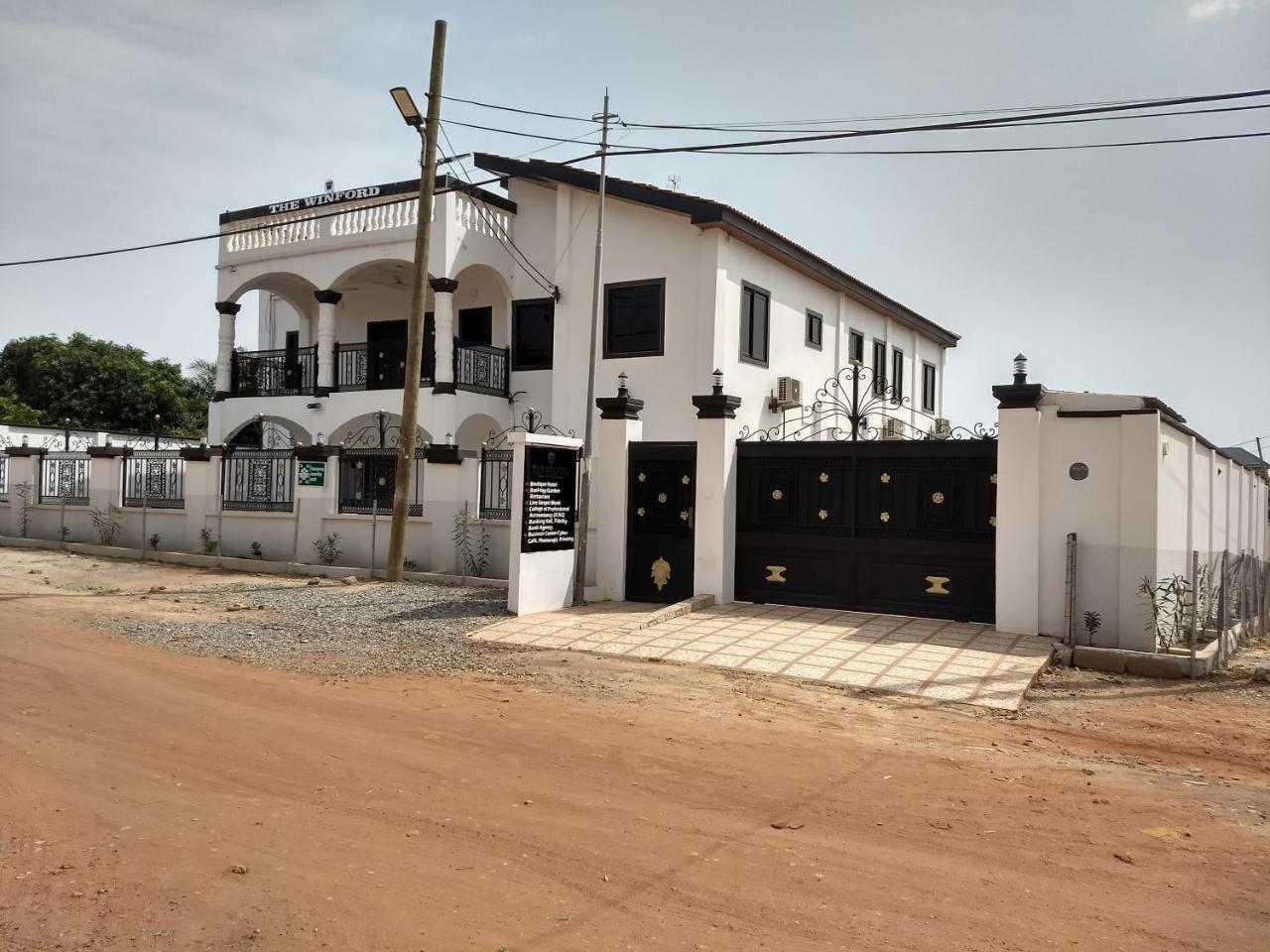 The Winford Boutique Hotel Achimota Taifa Kültér fotó